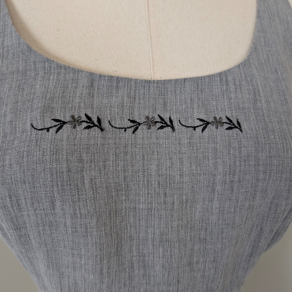 90s Mini Dress Grey Suzy Petites Pencil Embroidery Size 6 Formal - Picture 2 of 12